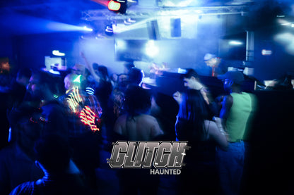 PHOTOS GLITCH : HAUNTED