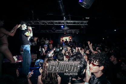 PHOTOS GLITCH : HAUNTED