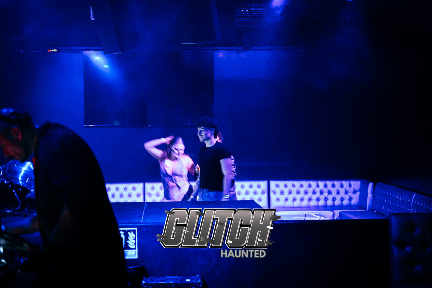 PHOTOS GLITCH : HAUNTED