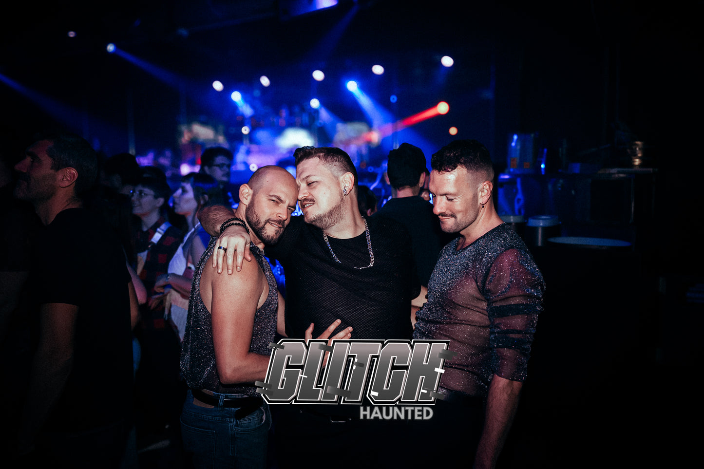 PHOTOS GLITCH : HAUNTED