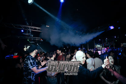 PHOTOS GLITCH : HAUNTED