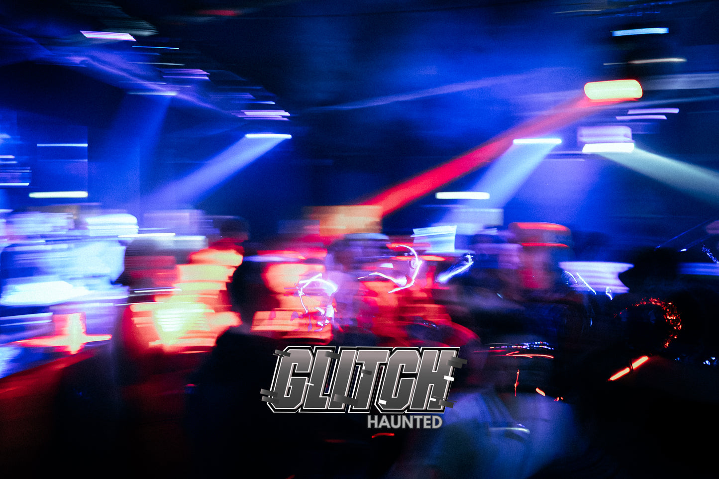 PHOTOS GLITCH : HAUNTED